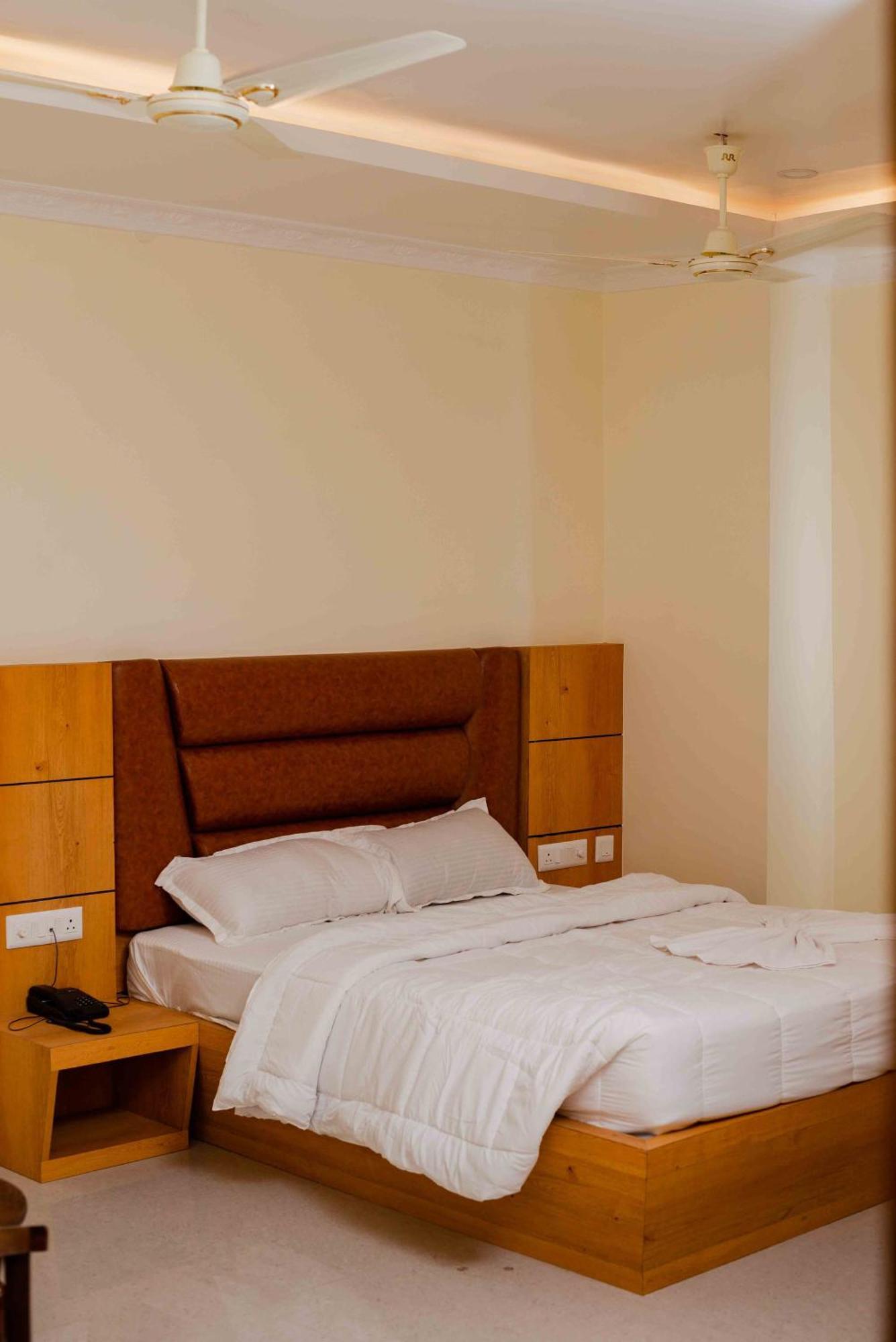 Hotel Grand Lotus Dimāpur Exterior photo